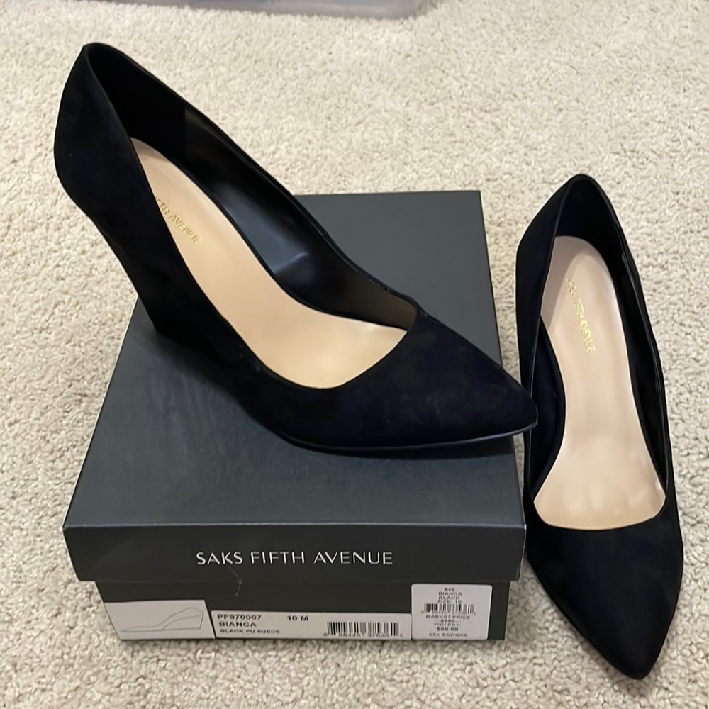 Beautiful suede Saks Fifth Avenue black suede wedges size 10